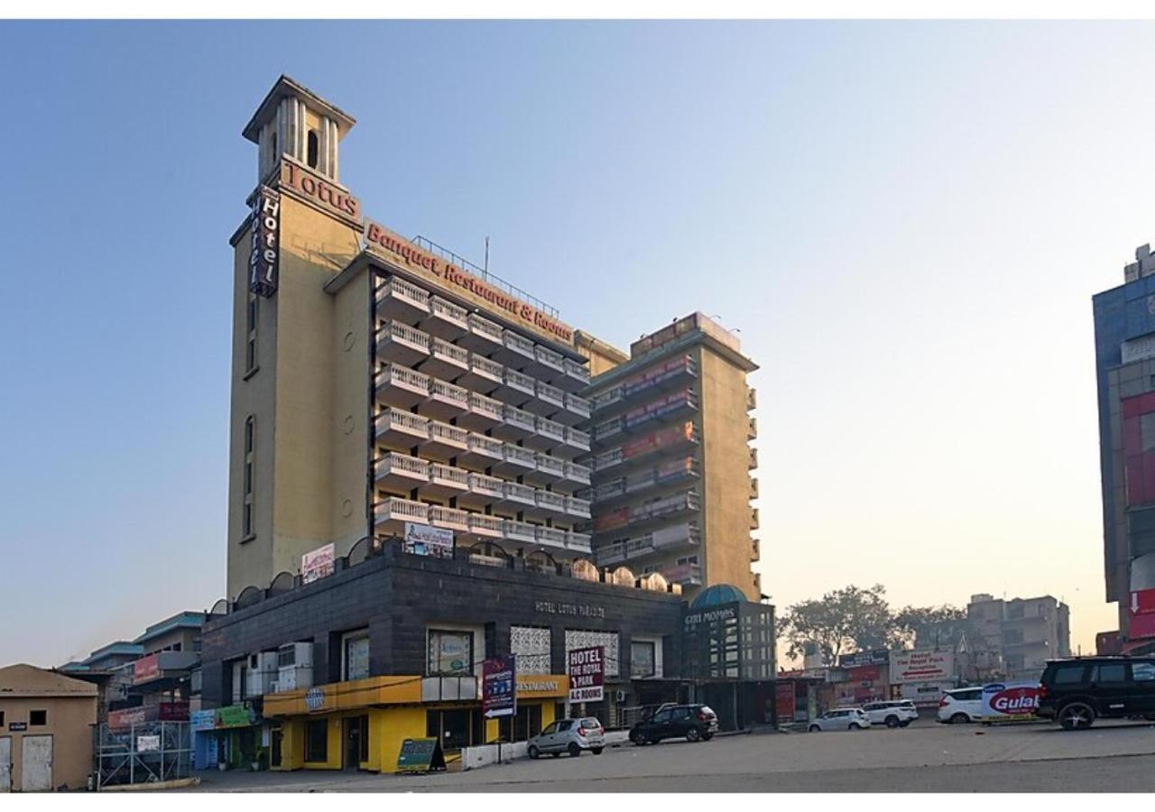 Hotel Lotus Paradise - Banquet & Dining - Near Murthal Sukhdev Rāi エクステリア 写真