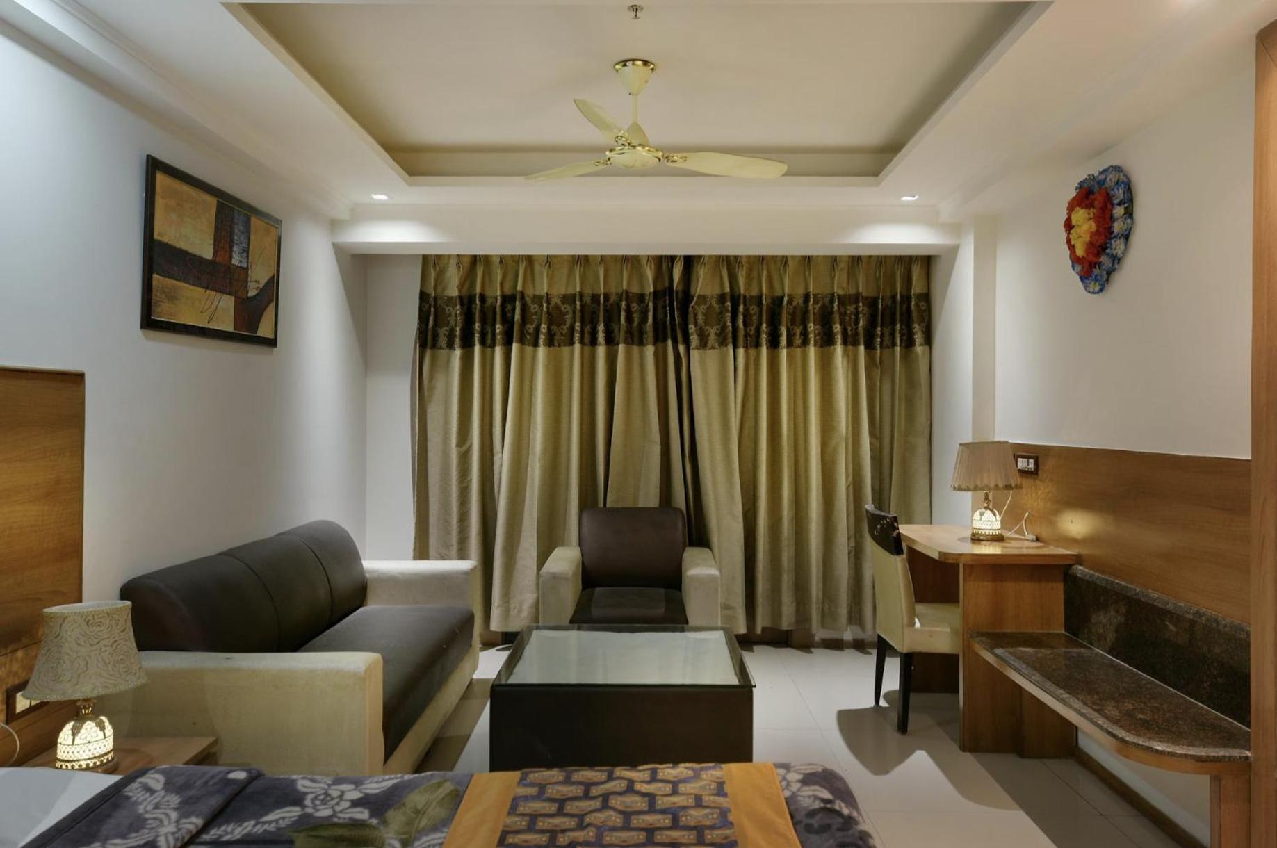 Hotel Lotus Paradise - Banquet & Dining - Near Murthal Sukhdev Rāi エクステリア 写真