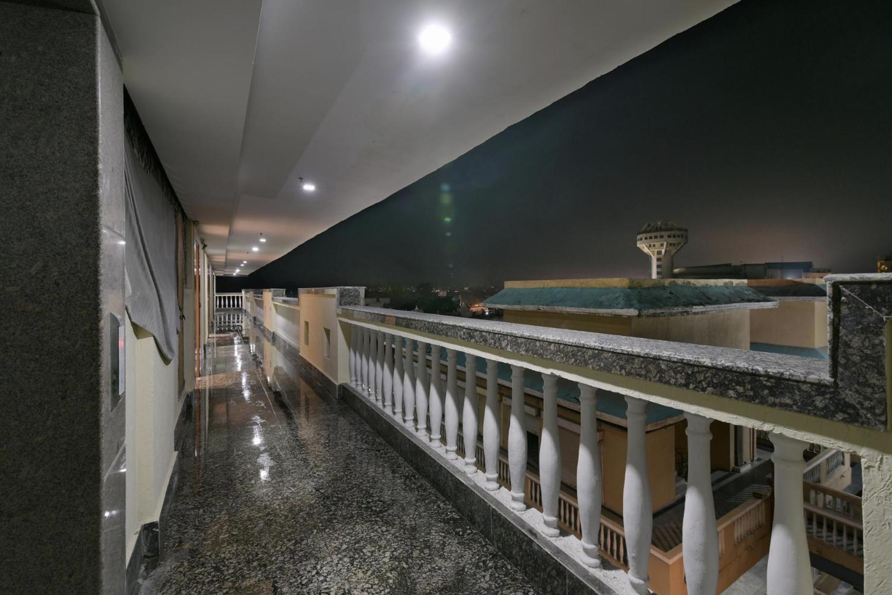 Hotel Lotus Paradise - Banquet & Dining - Near Murthal Sukhdev Rāi エクステリア 写真
