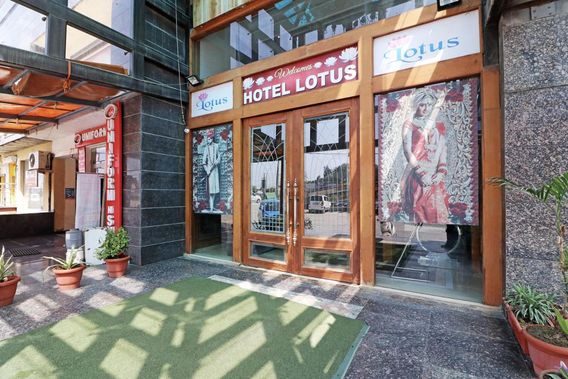Hotel Lotus Paradise - Banquet & Dining - Near Murthal Sukhdev Rāi エクステリア 写真