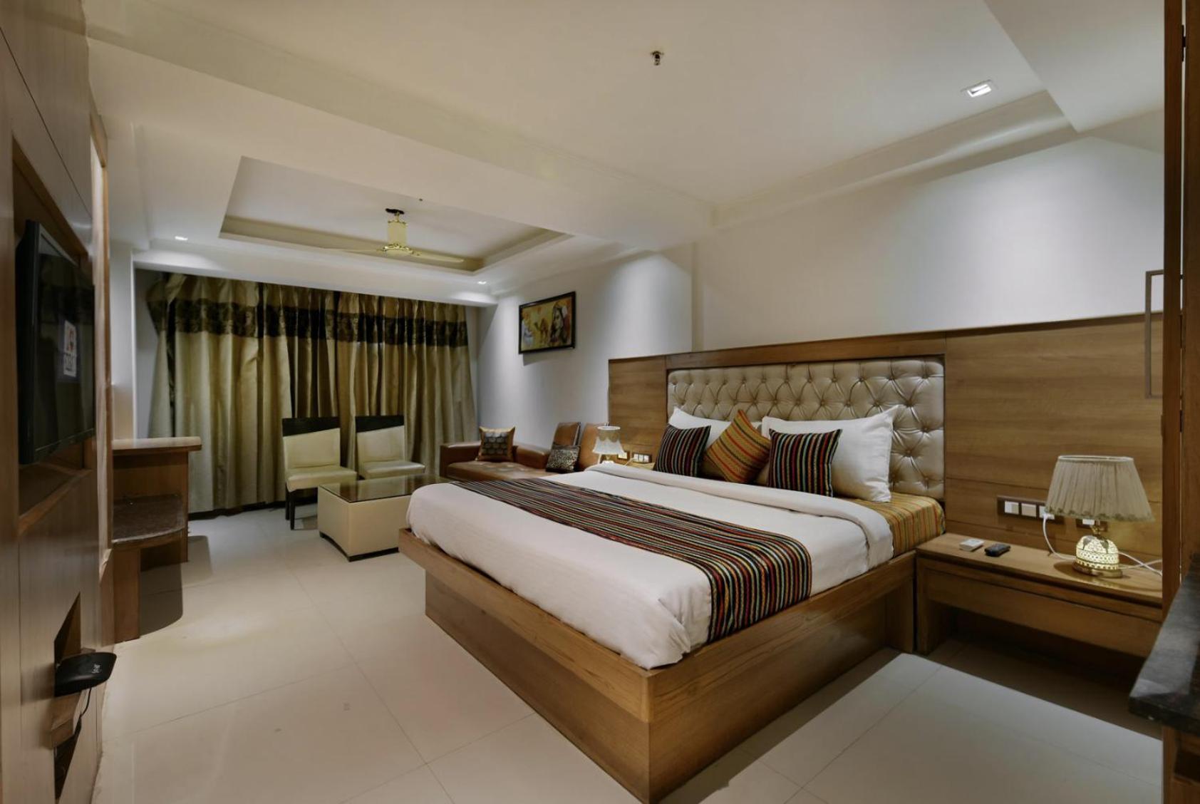 Hotel Lotus Paradise - Banquet & Dining - Near Murthal Sukhdev Rāi エクステリア 写真